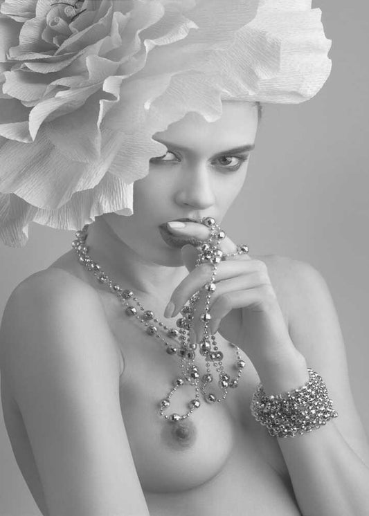 Glamorous Pearl Flower