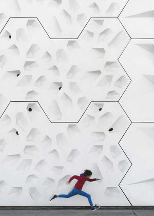 Running Geometric Wall